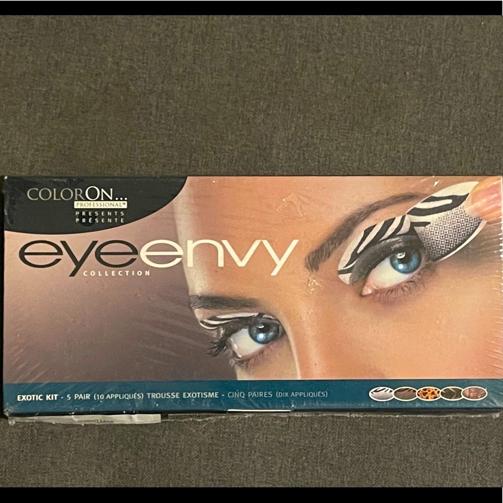 ColorOn Eye Envy Exotic Eyeshadow Kit